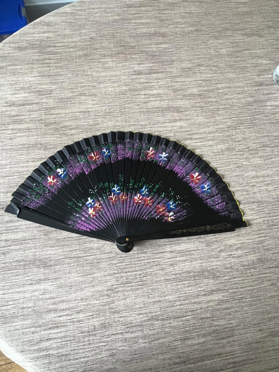 Eventail abanico fan lüfter fã lucht leanúna Noir Violet Fleurs
